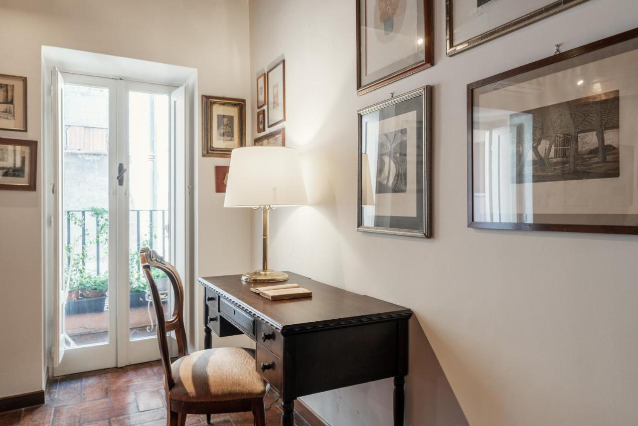 Domus Quiritum Charming, Appartamento D'Epoca A Campo De' Fiori Rome Extérieur photo